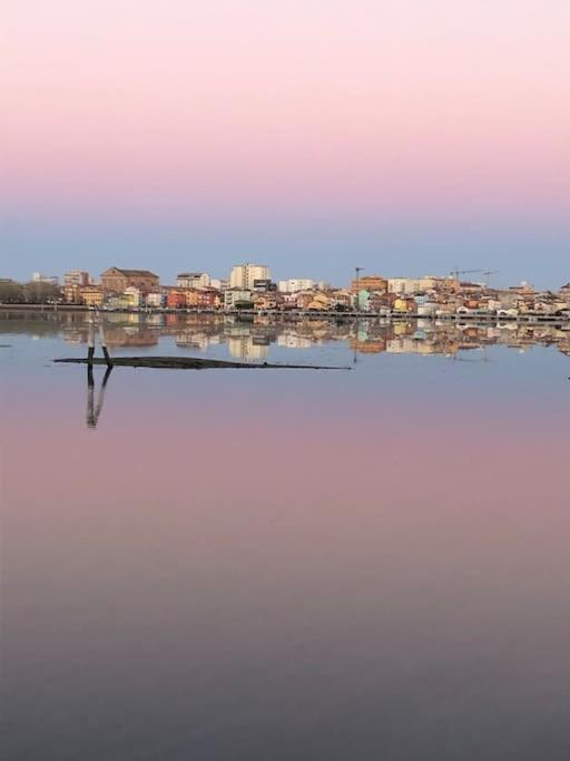 Ca Francesco Appartamento Contemporaneo Chioggia Luaran gambar